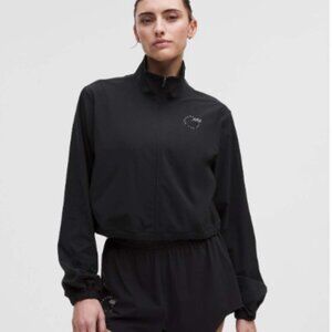 Mile Maker Run Crew Graphic Cinch-Hem Jacket